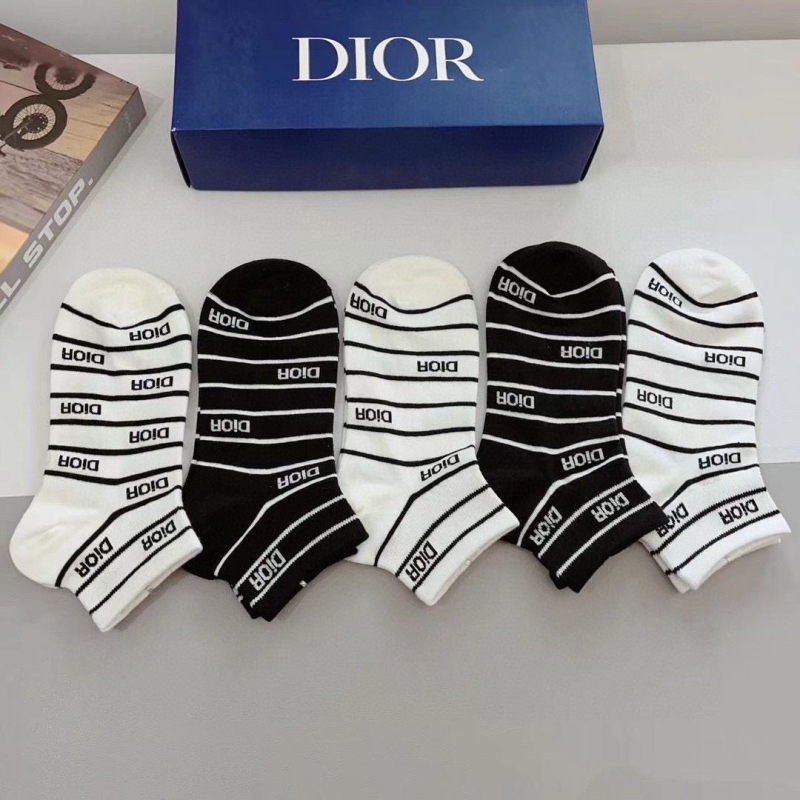 DIOR